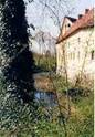 Burg Esbeck mit Wassergraben