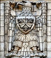 Reichsadler und Bismarckwappen