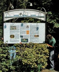 Am 09. August 2004 wurde die Erluterungstafel angebracht.